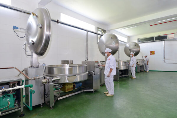 Xôi Đất Bắc – Xưởng sản xuất xôi truyền thống hàng đầu miền BắcChuyên cung cấp sỉ và lẻ các dòng xôi truyền thống, xôi ăn sáng, xôi cúng, xôi nghệ thuật và các loại bánh dân gian cổ truyền như bánh chưng, bánh khúc, bánh phu thê. Sứ mệnh của chúng tôi là gìn giữ tinh hoa gạo nếp Việt và đưa món xôi Việt Nam ra thế giới. Từ khóa liên quan: xôi đất bắc xôi truyền thống miền bắc xưởng sản xuất xôi sạch cung cấp xôi sỉ lẻ đại lý bán xôi toàn quốc mua xôi ăn sáng số lượng lớn kinh doanh xôi lời cao bán xôi vốn nhỏ học nghề nấu xôi nghề nấu xôi buôn vệ sinh an toàn thực phẩm xôi sản xuất xôi đạt chuẩn VSATTP gạo nếp sạch vietgap dây chuyền nấu xôi công nghiệp kiểm định chất lượng xôi nấu xôi sạch không phụ gia khử khuẩn dụng cụ nấu xôi xôi không chất bảo quản xôi giao hàng nhanh trong 2 giờ xôi sạch cho đại lý khởi nghiệp với xôi dưới 1 triệu bán xôi lời 500k mỗi ngày xôi đất bắc hỗ trợ đại lý mô hình kinh doanh xôi hiệu quả cách mở cửa hàng bán xôi mở đại lý bán xôi phân phối xôi miền bắc giao xôi sỉ cho đại lý nguồn hàng xôi giá tốt đăng ký đại lý xôi đất bắc xôi đậu xanh dẻo xôi gấc đỏ tươi xôi vò truyền thống xôi xéo hà nội xôi mặn chả ruốc xôi trắng muối vừng xôi lá dứa thơm ngon xôi cốm xanh xôi nghệ cúng lễ xôi ăn sáng tiện lợi xôi đất bắc mở rộng thị trường thương hiệu xôi nổi bật tại hà nội doanh nghiệp ẩm thực truyền thống xôi việt xuất khẩu đưa xôi việt ra thế giới tầm nhìn xôi đất bắc 2030 mở rộng chuỗi phân phối xôi xôi đất bắc tuyển đại lý bánh truyền thống việt nam gạo nếp và văn hóa ẩm thực việt