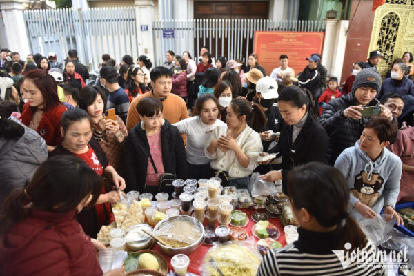 bán xôi tại Thanh Xuân – bán xôi sáng Nguyễn Trãi – xôi ngon Thanh Xuân – xôi gấc lễ Thanh Xuân – xôi đỗ xanh vỉa hè – xôi khúc Kim Giang – xôi chả quế Nguyễn Xiển – xôi thịt Hà Nội – xôi gà xé sợi – bánh khúc nóng tại chỗ – bán xôi sinh viên – xôi buổi sáng Hà Nội – xôi nếp cái hoa vàng – xôi cho dân văn phòng – xôi cho học sinh – xôi rằm mùng 1 Hà Nội – mở cửa hàng xôi tại Hà Nội – khởi nghiệp bán xôi – bán xôi ship Grab – xôi lễ cưới hỏi – đặt xôi mâm cúng – bán xôi dịp lễ – xôi lễ Vu Lan – xôi Tết Nguyên Đán – xôi Trung thu – xôi Halloween – xôi chay mùng 1 – xôi mặn ngày thường – xôi vỉa hè Nguyễn Trãi – xôi chợ Ngã Tư Sở – xôi handmade Hà Nội – mở gánh xôi sáng – xôi online nội thành – xôi bán mang về – mô hình xe đẩy bán xôi – xôi mặn ngon rẻ – xôi miền Bắc truyền thống – bán xôi có lời không – chi phí bán xôi mỗi ngày – cách ướp thịt làm xôi – mẹo giữ xôi nóng lâu – xôi hợp phong thủy – bán xôi đầu ngõ – xôi ship quanh Thanh Xuân – xôi giao hàng tận nơi Hà Nội – xôi bữa sáng văn phòng – xôi đồ cúng tổ tiên – xôi tiện lợi mang đi – xôi đêm Hà Nội – xôi nóng buổi sáng – nguyên liệu làm xôi – nồi hấp xôi tiết kiệm điện – bán xôi handmade tại nhà – xôi theo mùa – xôi thu đông – xôi đầu năm – xôi mặn cho người ăn khỏe – xôi tặng khách lễ cưới – xôi ship nội khu Hà Nội – xôi handmade từ gạo sạch – xôi đầu tuần hút lộc – xôi khởi nghiệp không cần vốn nhiều – xôi miền Bắc chuẩn vị – xôi sạch an toàn – xôi hấp dẫn cho học sinh – xôi ăn cùng ruốc – xôi trắng rưới mỡ hành – xôi đậu xanh muối vừng – xôi gấc đỏ ngày cưới – xôi gà chiên nước mắm – xôi pate thịt băm – xôi cá kho – xôi sườn nướng – xôi trứng muối – xôi kèm bánh khúc – xôi ăn sáng nhanh – xôi tiện lợi sinh viên – xôi ngon khu tập thể – xôi vùng nội thành – xôi sáng Royal City – xôi buổi sáng ở Hapulico – xôi Tết 2025 – xôi truyền thống tổ tiên – bán xôi không cần mặt bằng – kinh nghiệm mở quán xôi – xôi gà quay – xôi đậu đỏ – xôi nhân trứng muối – xôi thịt nướng sả – xôi chả ruốc – xôi cúng ông Công ông Táo – xôi giỗ chạp – xôi ngày rằm – xôi lễ Phật – xôi cưới hỏi hiện đại – bán xôi thuê mặt bằng nhỏ – xôi mùa hè nên bán gì – xôi món đặc trưng miền Bắc.