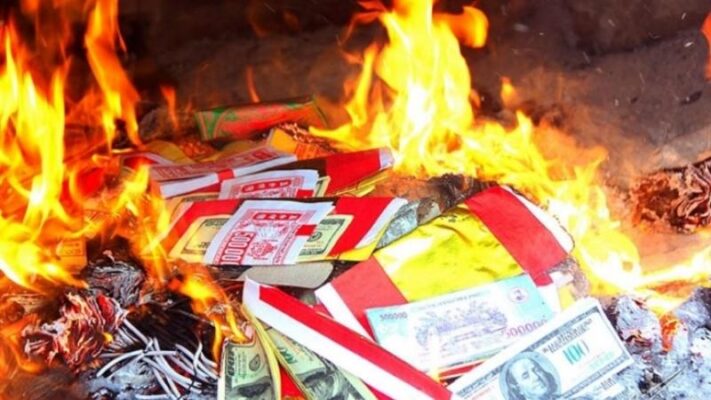 tháng 7 âm lịch hóa vàng tháng 7 hóa vàng tháng cô hồn đốt vàng mã hàng nghìn tỷ hóa vàng tháng 7 mâm cúng tháng 7 lễ cúng tháng 7 cúng cô hồn tháng 7 cúng rằm tháng 7 vàng mã tháng 7 phong tục đốt vàng mã lễ vật cúng tháng 7 phong tục tháng 7 âm lịch lễ vu lan báo hiếu vàng mã cô hồn vàng mã vu lan hóa vàng mã tháng cô hồn hóa vàng vu lan đốt vàng mã tháng 7 tín ngưỡng tháng 7 tục đốt vàng mã đốt vàng mã lễ vu lan tục hóa vàng lễ vật tháng cô hồn lễ vật cúng cô hồn lễ vật rằm tháng 7 lễ vật vu lan phong tục cúng tháng 7 nghi lễ tháng cô hồn nghi thức hóa vàng hóa vàng rằm tháng 7 hóa vàng cúng tổ tiên hóa vàng cúng gia tiên lễ hóa vàng rằm tháng 7 lễ hóa vàng vu lan phong tục đốt vàng mã truyền thống tục cúng tháng 7 tục lễ vu lan văn hóa cúng lễ văn hóa cúng tháng 7 văn hóa tâm linh tháng 7 văn hóa tâm linh vu lan phong tục Việt Nam tháng 7 tín ngưỡng cúng lễ người Việt tháng 7 tín ngưỡng lễ vu lan lễ xá tội vong nhân tháng bảy lễ xá tội tháng 7 nghi lễ tâm linh tháng 7 lễ vật không thể thiếu lễ vật quan trọng lễ vật truyền thống tháng 7 xôi đất bắc xôi cúng tháng 7 xôi gấc xôi đỗ xanh xôi vò xôi ngũ sắc xôi đậu xanh xôi đất bắc mâm cúng xôi đất bắc xôi cấp đông xôi đất bắc xôi một lửa xôi đất bắc ship tận nơi xôi đất bắc mâm cúng vu lan xôi đất bắc lễ vu lan xôi đất bắc lễ cúng tổ tiên xôi đất bắc rằm tháng 7 xôi đất bắc trọn gói xôi đất bắc cho gia đình xôi đất bắc cho doanh nghiệp xôi đất bắc đặt online xôi đất bắc giao tận nhà xôi đất bắc giá tốt xôi đất bắc uy tín xôi đất bắc tiện lợi xôi đất bắc thương hiệu xôi cúng truyền thống xôi đất bắc nổi bật xôi lễ cúng ông bà xôi lễ cúng cha mẹ xôi lễ cúng gia tiên xôi lễ vu lan xôi đất bắc mâm lễ trọn gói mâm cúng tháng 7 đầy đủ mâm cúng tháng 7 chuẩn phong tục chuẩn bị mâm cúng tháng 7 chuẩn bị lễ cúng tháng 7 chuẩn bị lễ cúng vu lan đặt mâm cúng trọn gói dịch vụ cúng lễ dịch vụ cúng cô hồn dịch vụ cúng rằm dịch vụ cúng vu lan dịch vụ đặt xôi online dịch vụ đặt mâm cúng dịch vụ cung cấp lễ vật dịch vụ đặt xôi đất bắc dịch vụ lễ vu lan dịch vụ rằm tháng 7 sản phẩm xôi đất bắc sản phẩm xôi cúng sản phẩm xôi truyền thống sản phẩm xôi lễ sản phẩm xôi cấp đông sản phẩm xôi một lửa sản phẩm xôi gia đình sản phẩm xôi lễ vu lan thương hiệu xôi đất bắc thương hiệu xôi cúng thương hiệu xôi lễ thương hiệu xôi truyền thống thương hiệu xôi uy tín thương hiệu xôi nổi bật truyền thống rằm tháng 7 truyền thống vu lan truyền thống hóa vàng truyền thống đốt vàng mã tín ngưỡng Việt Nam tín ngưỡng dân gian tín ngưỡng thờ cúng tín ngưỡng tổ tiên tín ngưỡng vu lan tín ngưỡng cô hồn lễ hội tháng 7 lễ hội vu lan lễ hội rằm tháng 7 văn hóa lễ hội văn hóa Việt Nam văn hóa cúng lễ văn hóa tín ngưỡng phong tục người Việt phong tục rằm tháng 7 phong tục vu lan phong tục cúng cô hồn phong tục hóa vàng phong tục dân gian tháng 7 lễ cúng tổ tiên lễ cúng ông bà lễ cúng cha mẹ lễ cúng gia đình lễ cúng vu lan báo hiếu mâm cơm gia đình tháng 7 mâm cơm báo hiếu tháng 7 xôi gấc đỏ cầu may xôi đỗ xanh thanh khiết xôi vò vàng óng sung túc xôi ngũ sắc cầu bình an xôi đất bắc chất lượng xôi đất bắc dẻo ngon xôi đất bắc truyền thống Bắc Bộ xôi đất bắc bảo quản dễ dàng xôi đất bắc tiết kiệm chi phí vận chuyển xôi đất bắc hấp lại vẫn ngon xôi đất bắc cho mâm cúng trọn vẹn xôi đất bắc gắn liền lễ cúng truyền thống xôi đất bắc thương hiệu uy tín Việt Nam xôi đất bắc lựa chọn hàng đầu tháng 7