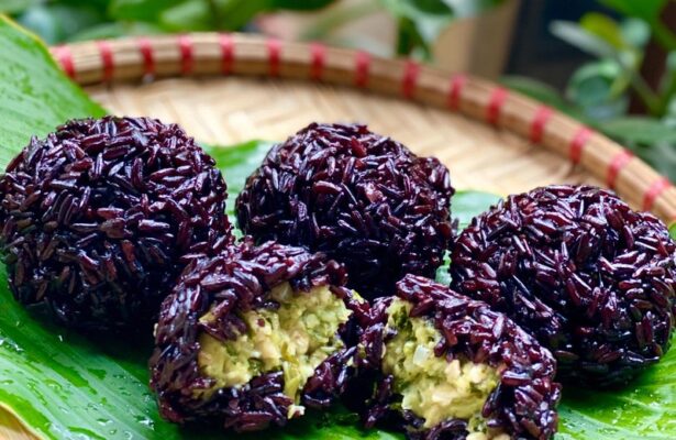 Xôi Phú Thượng: Cách Làm Bánh Khúc Gạo Lứt Dẻo Thơm
